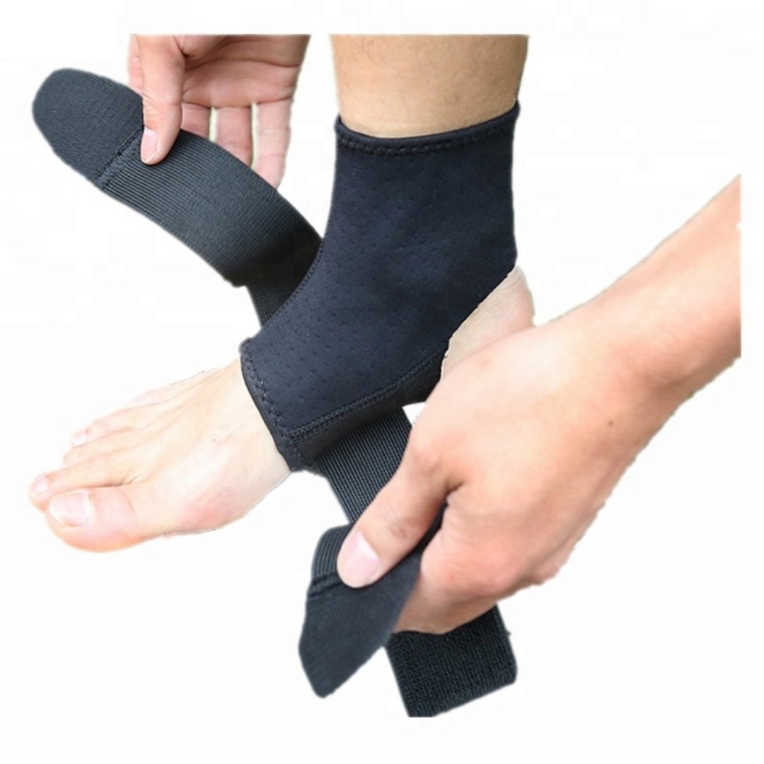 Instruktionsbild – hur man justerar kardborrebanden Fotledsstöd (2st) - Stabil Posture