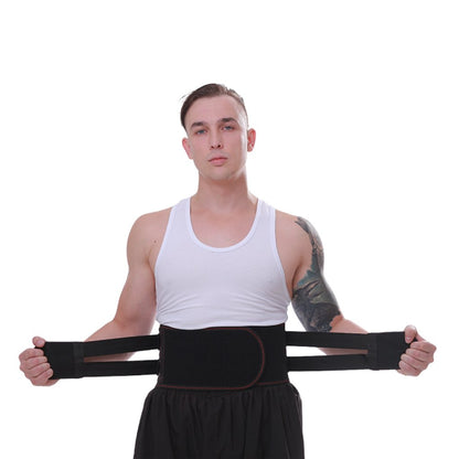 Man visar justering av dubbla kompressionsband runt bålen